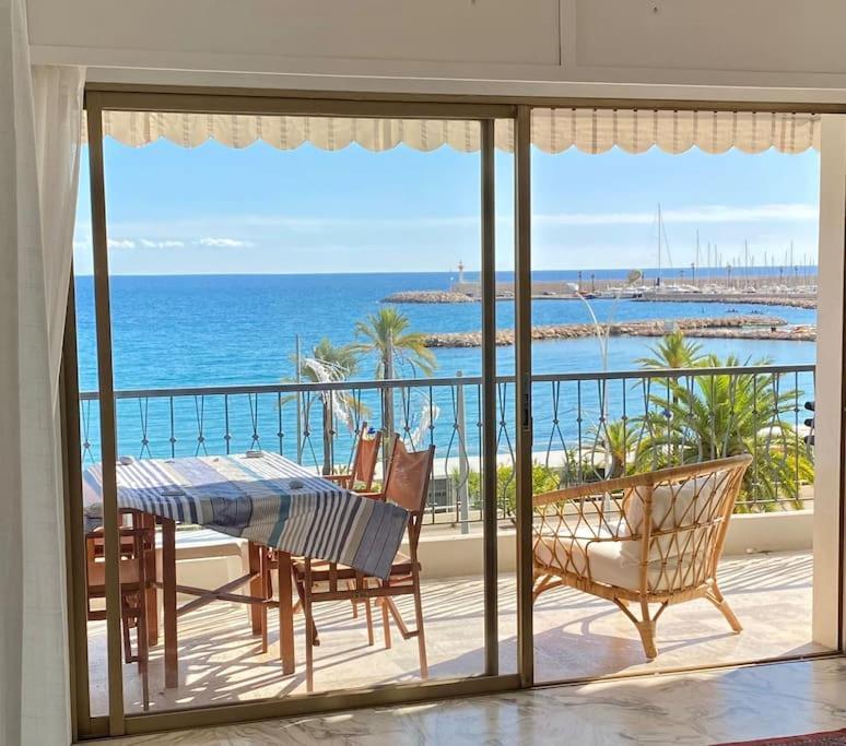 Le Garavan-Vue Mer-Plage-Clim-Terrasse Ментона Экстерьер фото