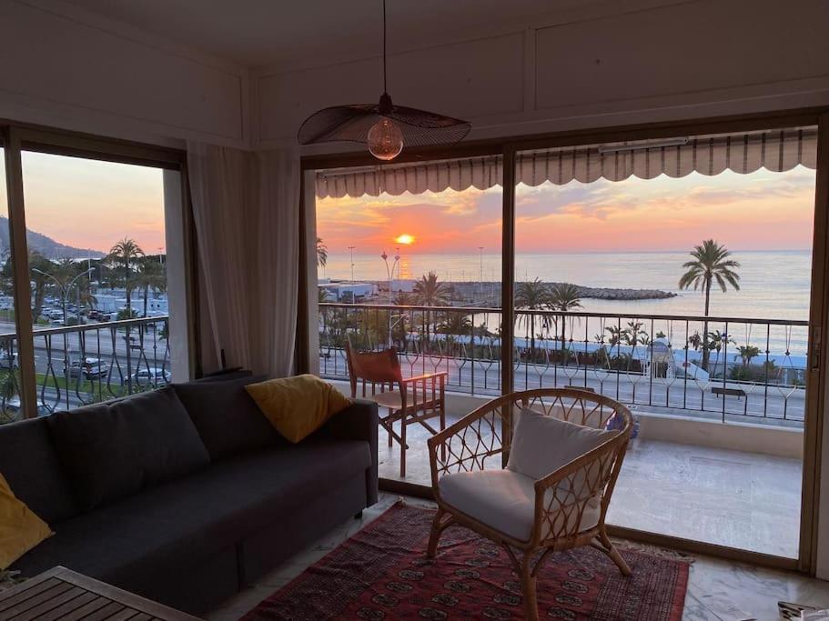 Le Garavan-Vue Mer-Plage-Clim-Terrasse Ментона Экстерьер фото